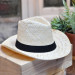 Chapeau de paille blanche Panama avec ruban noir gros grain